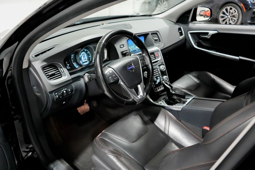 2015 Volvo V60 Cross Country T5 Platinum Tigard OR