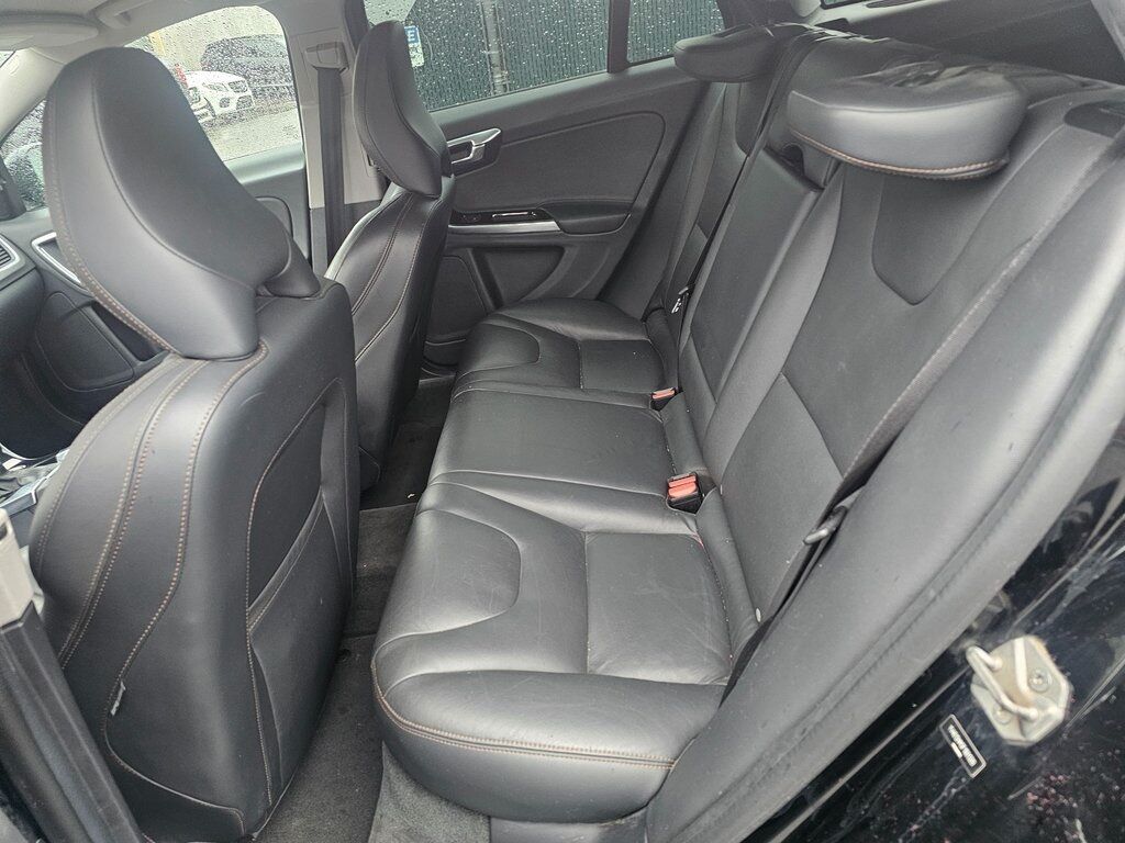 2015 Volvo V60 Cross Country T5 Platinum Tigard OR