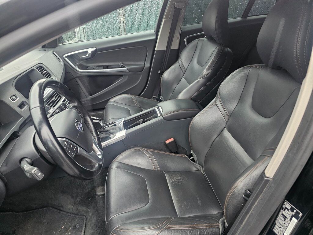 2015 Volvo V60 Cross Country T5 Platinum Tigard OR