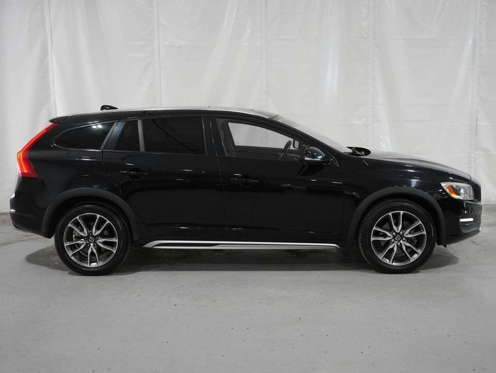 2015 Volvo V60 Cross Country T5 Platinum Tigard OR