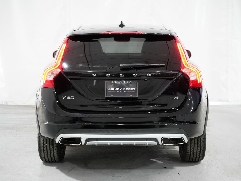 2015 Volvo V60 Cross Country T5 Platinum Tigard OR