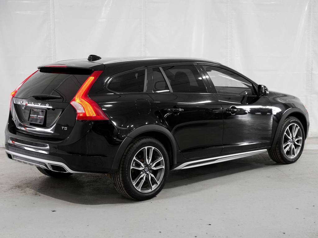2015 Volvo V60 Cross Country T5 Platinum Tigard OR