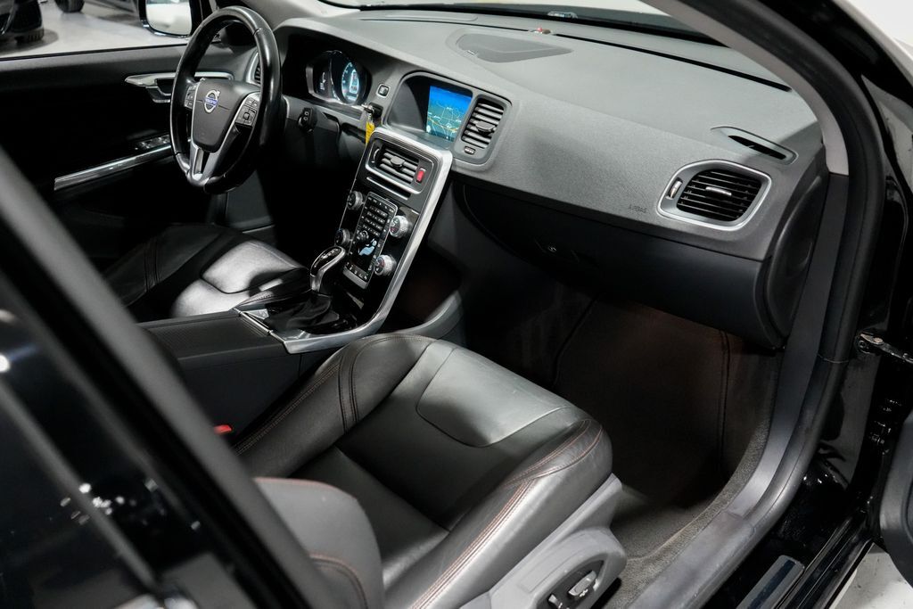 2015 Volvo V60 Cross Country T5 Platinum Tigard OR