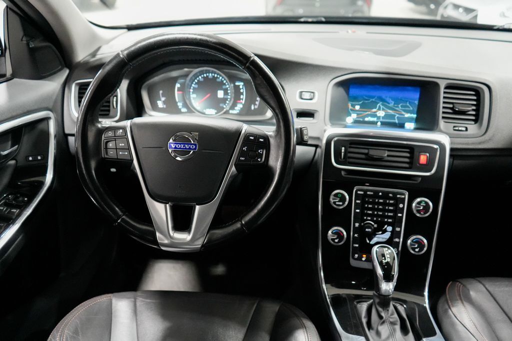 2015 Volvo V60 Cross Country T5 Platinum Tigard OR