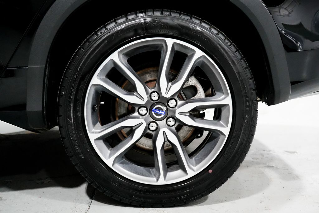 2015 Volvo V60 Cross Country T5 Platinum Tigard OR