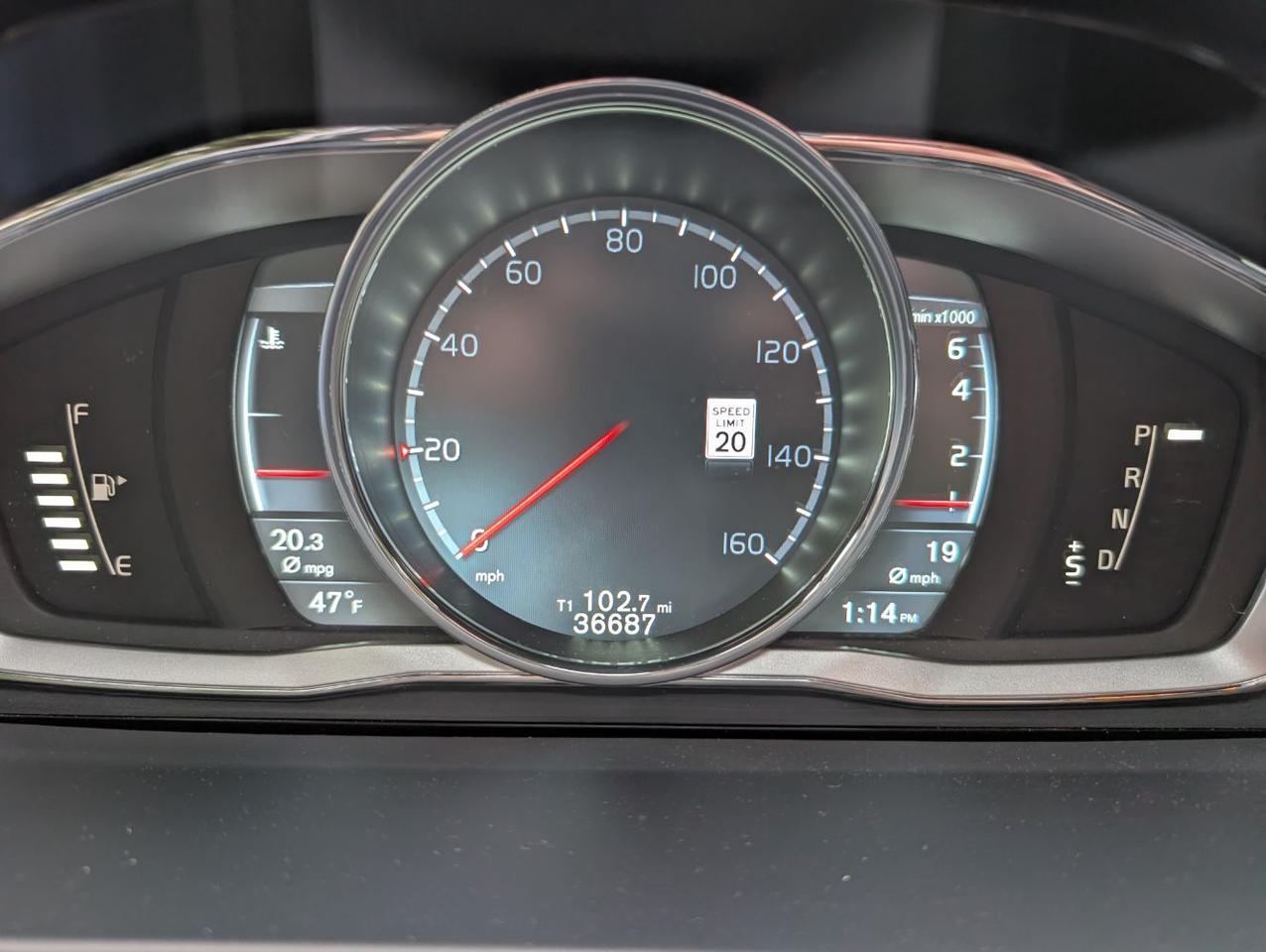 2015 Volvo V60 T5 Platinum w/High Performance Audio, Back Up Camera, BLIS, Leather Interior, 4 Heated Seats Portland OR