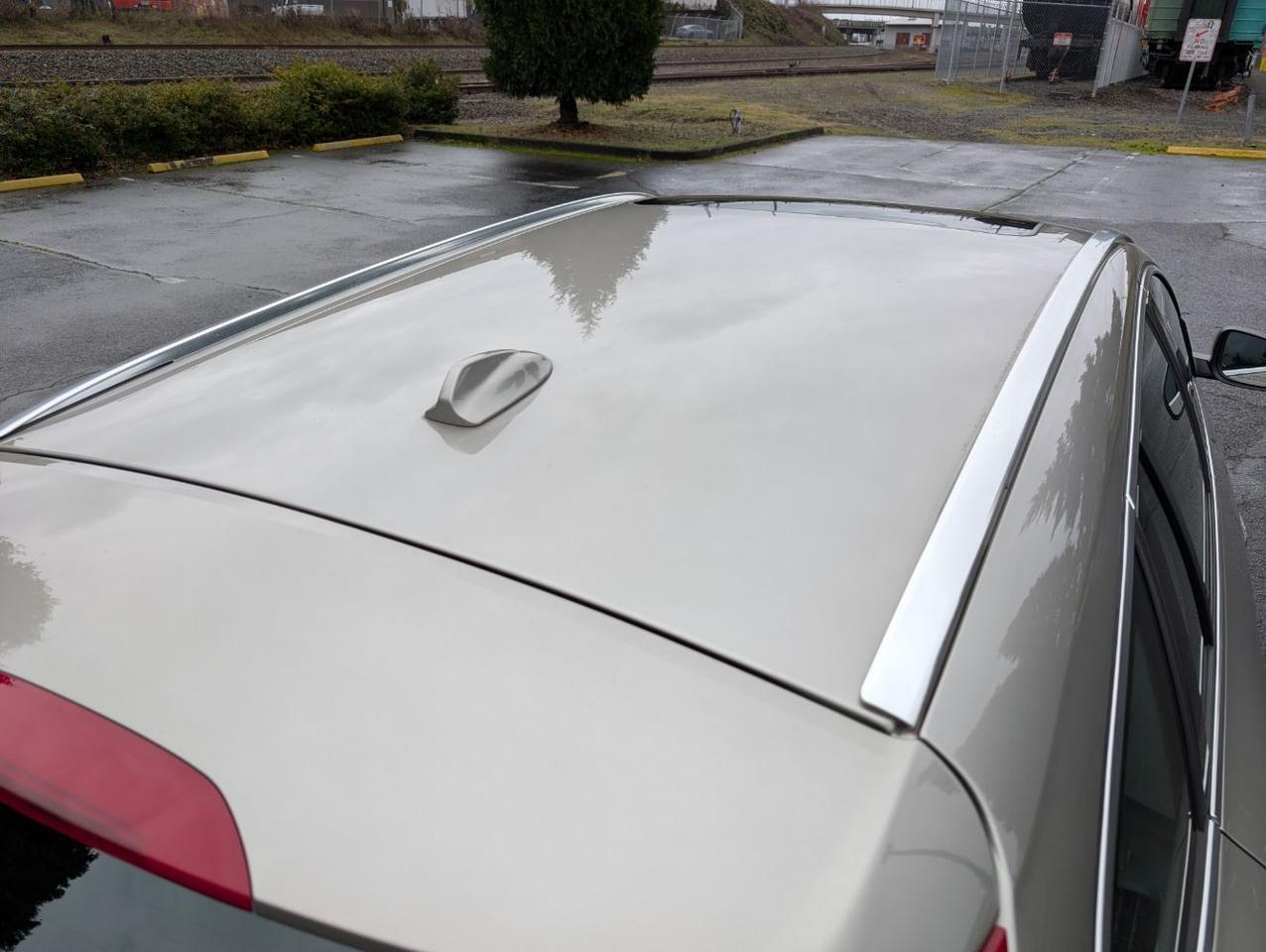 2015 Volvo V60 T5 Platinum w/High Performance Audio, Back Up Camera, BLIS, Leather Interior, 4 Heated Seats Portland OR