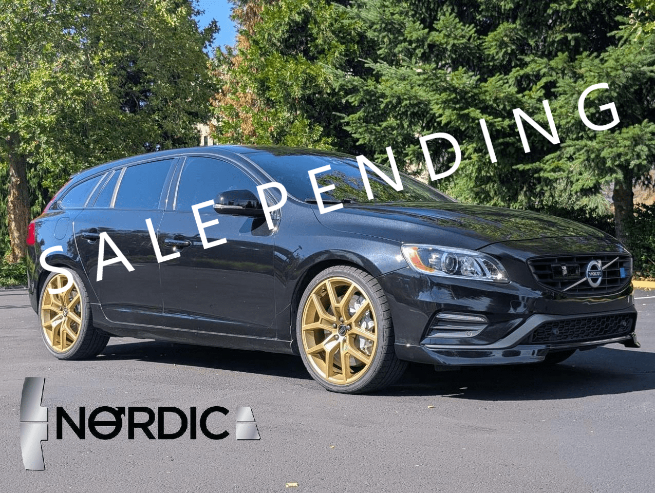 2015 Volvo V60 T6 AWD Polestar Engineered | 345hp, HK Premium Audio *