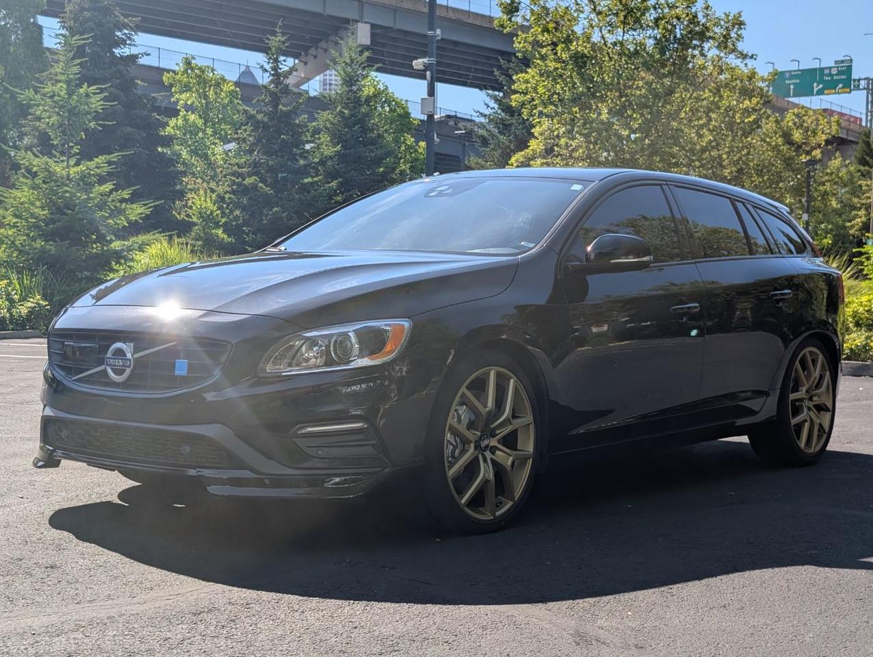 2015 Volvo V60 T6 AWD Polestar Engineered | 345hp, HK Premium Audio, Ohlin Suspension & Brembo Brakes Portland OR