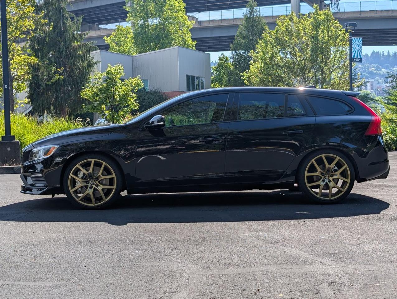 2015 Volvo V60 T6 AWD Polestar Engineered | 345hp, HK Premium Audio, Ohlin Suspension & Brembo Brakes Portland OR