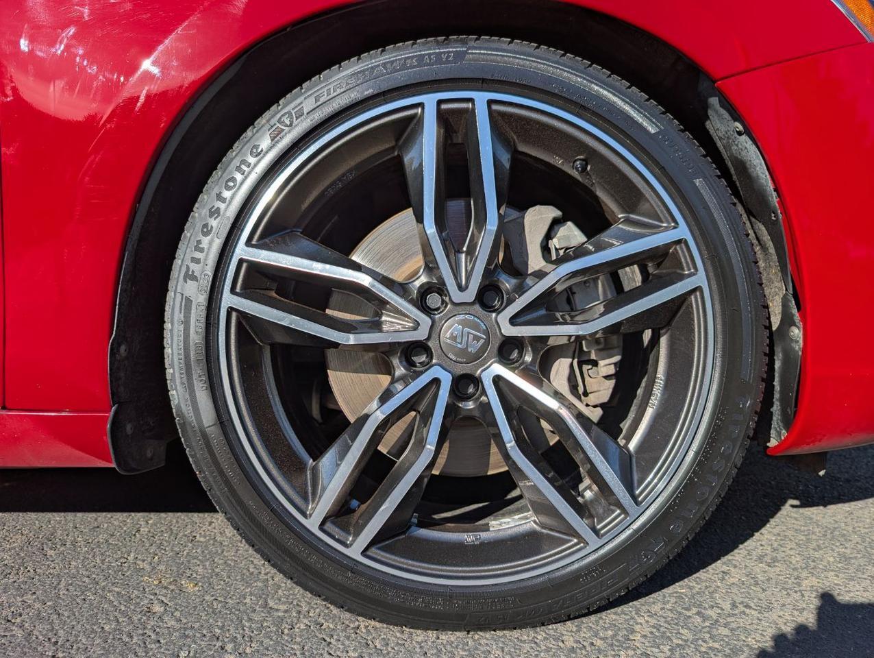 2015 Volvo V60 T6 AWD R-Design Platinum | 325hp, HK Premium Audio, Adaptive Cruise, Active Xenon & Heated Seats Portland OR