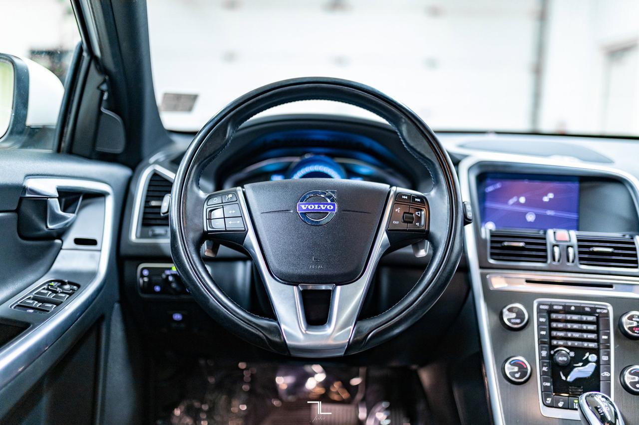 2015 Volvo XC60 AWD T6 Platinum Polestar Leather Roof Nav Red Deer AB