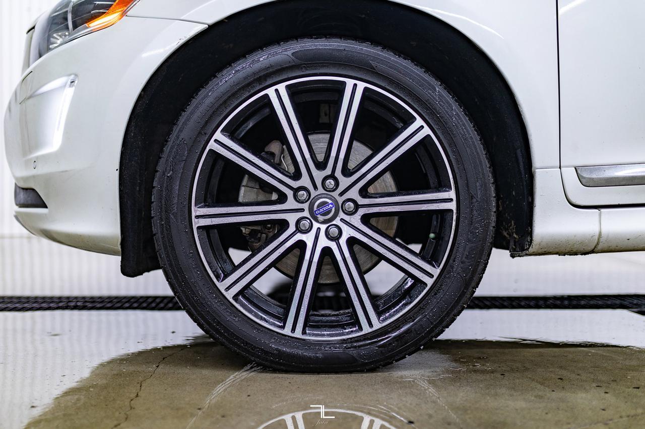 2015 Volvo XC60 AWD T6 Platinum Polestar Leather Roof Nav Red Deer AB