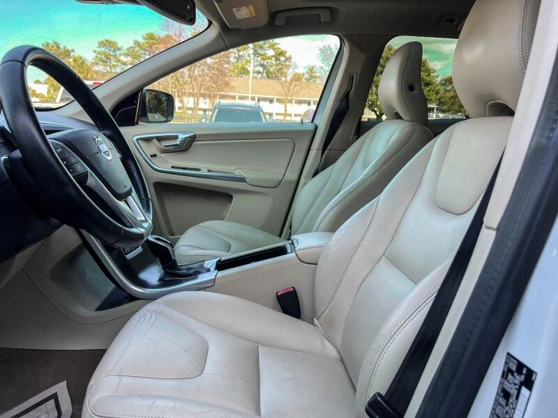 2015 Volvo XC60 T5 Drive-E Premier Plus Wilmington NC