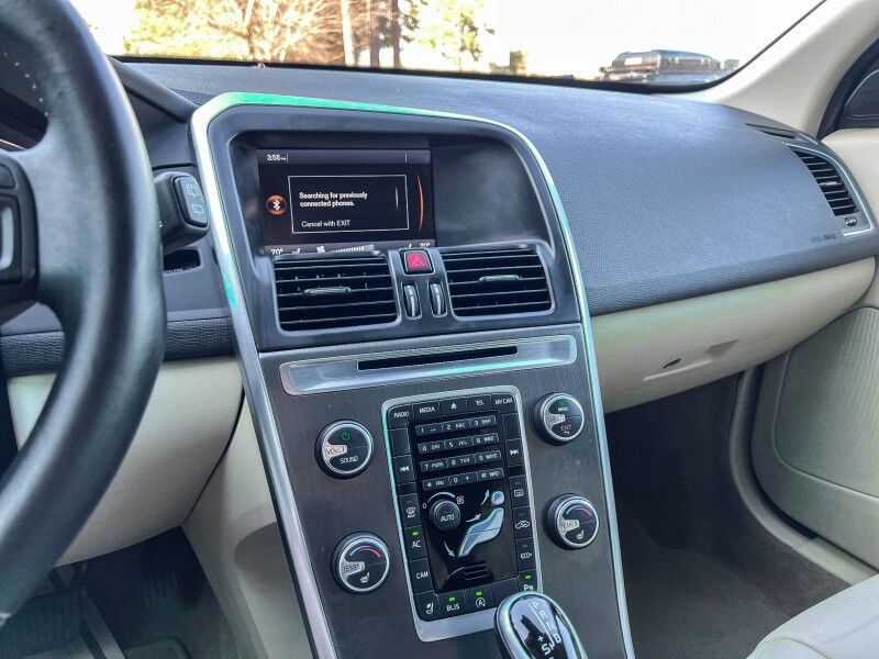 2015 Volvo XC60 T5 Drive-E Premier Plus Wilmington NC