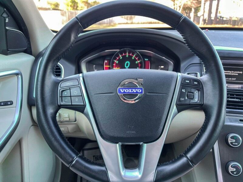 2015 Volvo XC60 T5 Drive-E Premier Plus Wilmington NC
