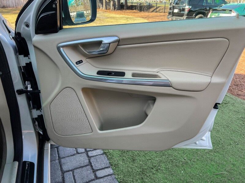 2015 Volvo XC60 T5 Drive-E Premier Plus Wilmington NC