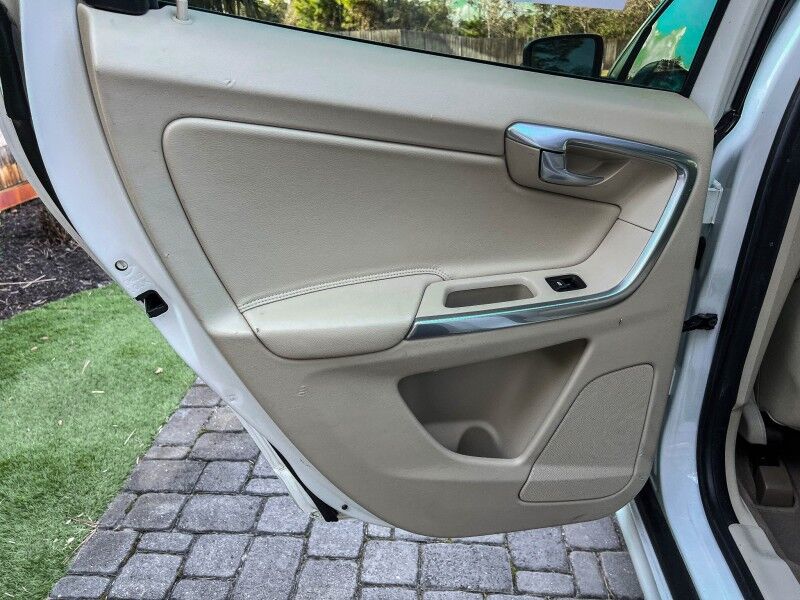 2015 Volvo XC60 T5 Drive-E Premier Plus Wilmington NC