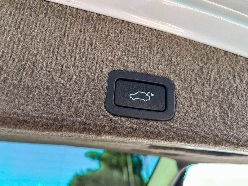 2015 Volvo XC60 T5 Drive-E Premier Plus Wilmington NC