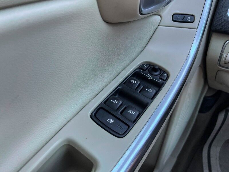 2015 Volvo XC60 T5 Drive-E Premier Plus Wilmington NC