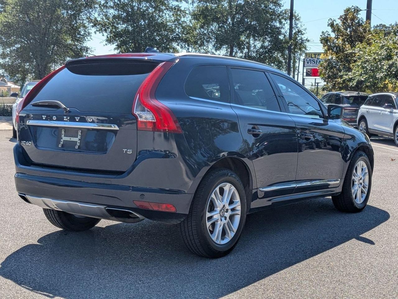 2015 Volvo XC60 T5 Drive-E Premier