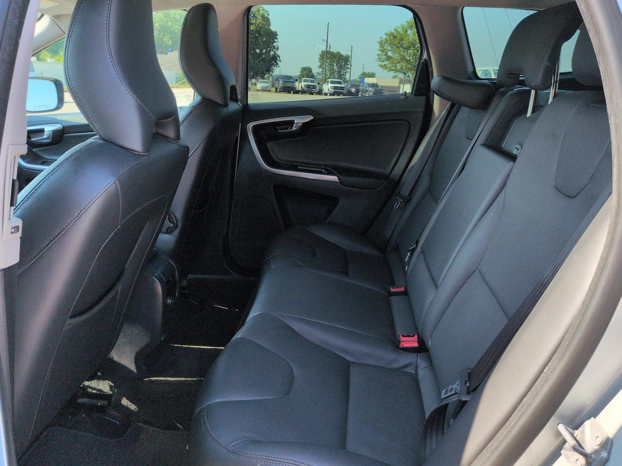 2015 Volvo XC60 T5 Platinum Winder GA