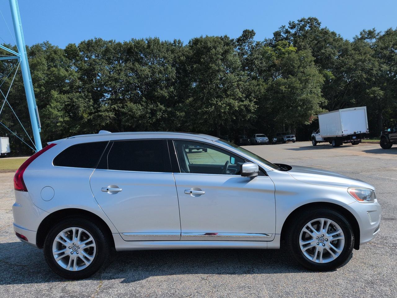2015 Volvo XC60 T5 Platinum