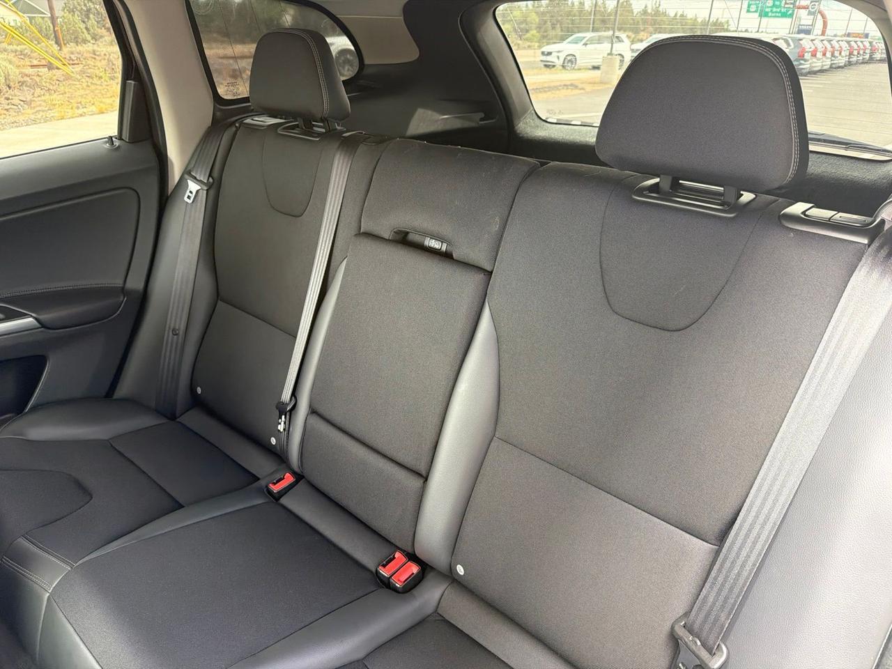 2015 Volvo XC60 T5 Bend OR