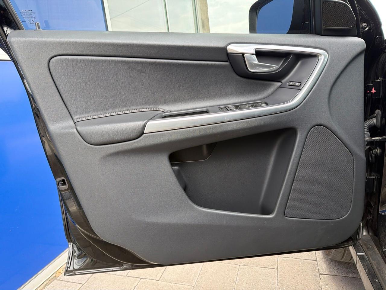 2015 Volvo XC60 T5 Bend OR