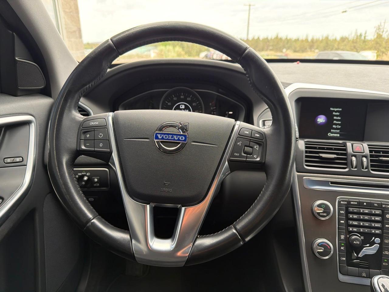 2015 Volvo XC60 T5 Bend OR