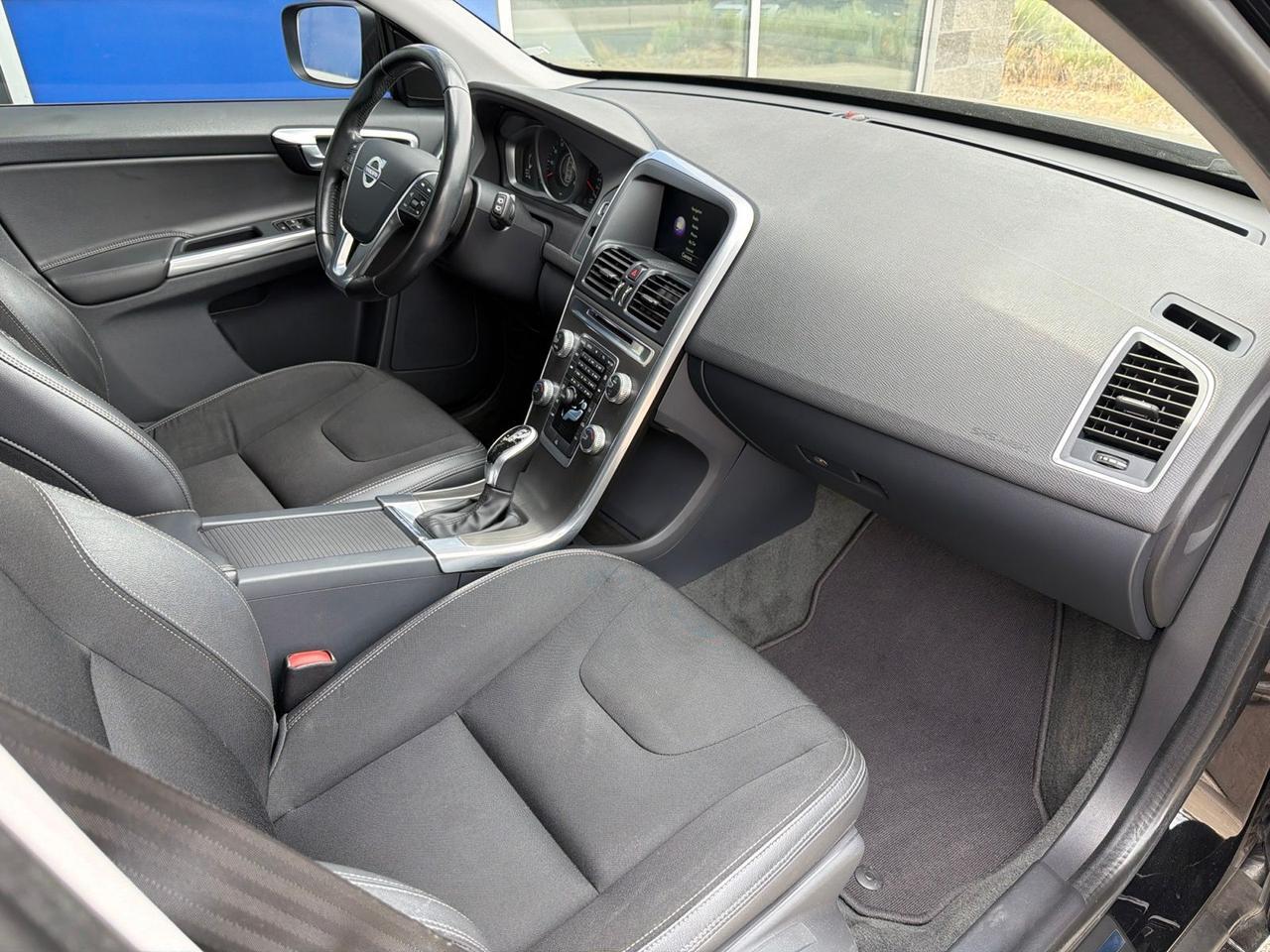 2015 Volvo XC60 T5 Bend OR