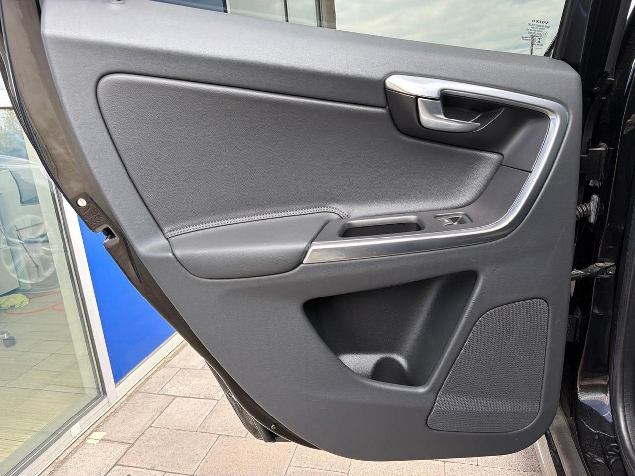 2015 Volvo XC60 T5 Bend OR