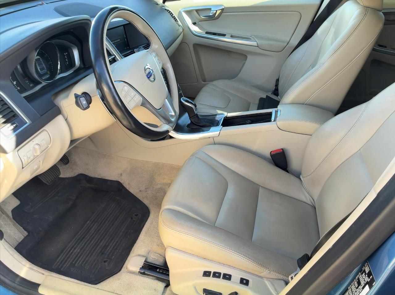 2015 Volvo XC60 T6 Platinum Gladstone OR