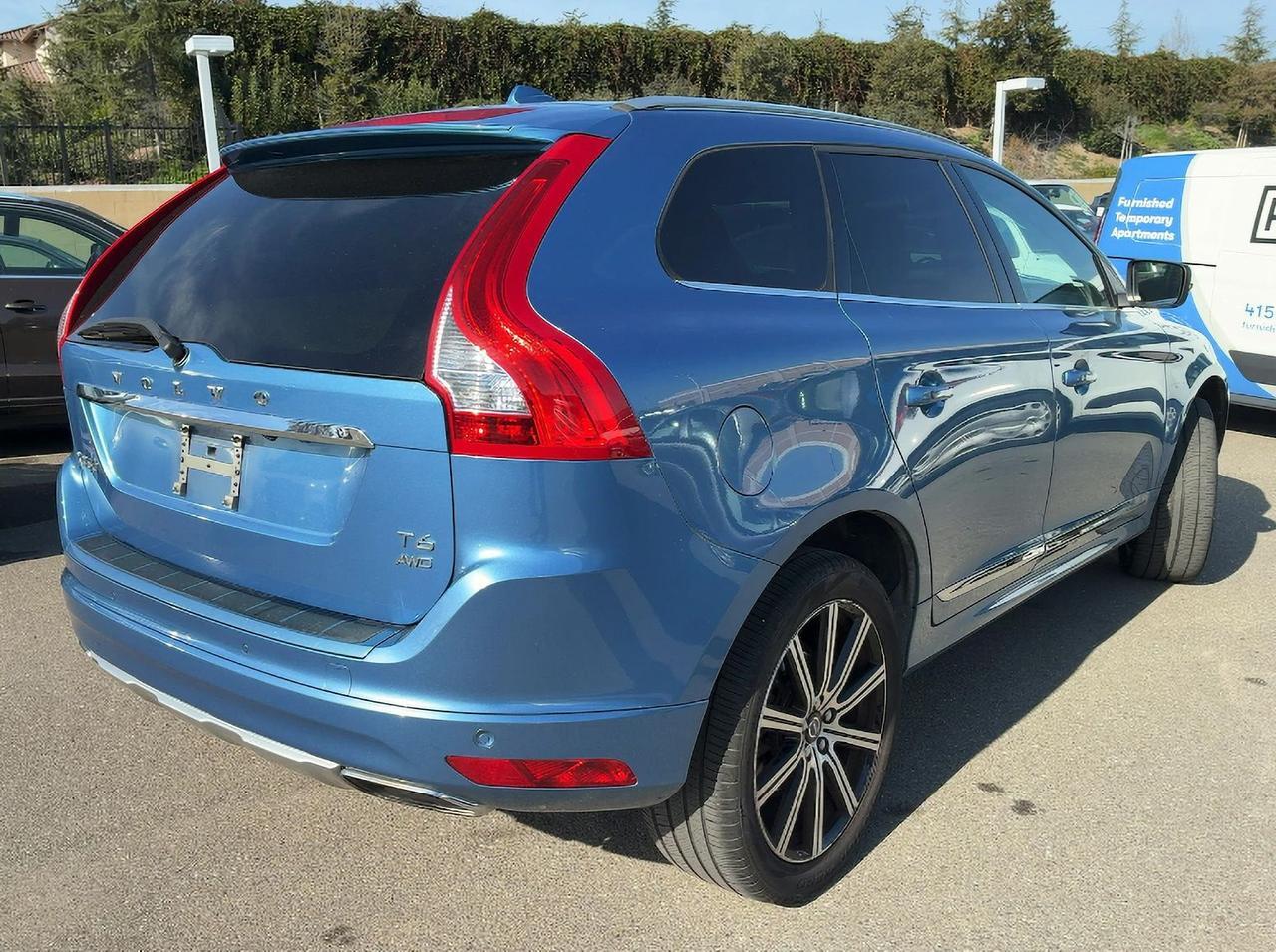 2015 Volvo XC60 T6 Platinum Gladstone OR