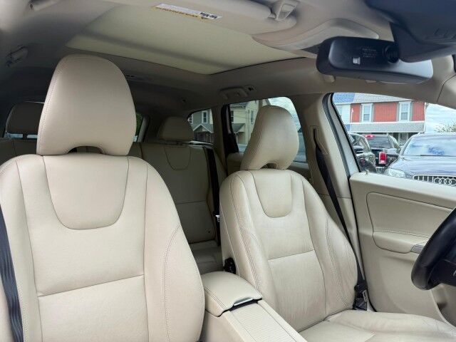 2015 Volvo XC60 T6 Platinum Whitehall PA