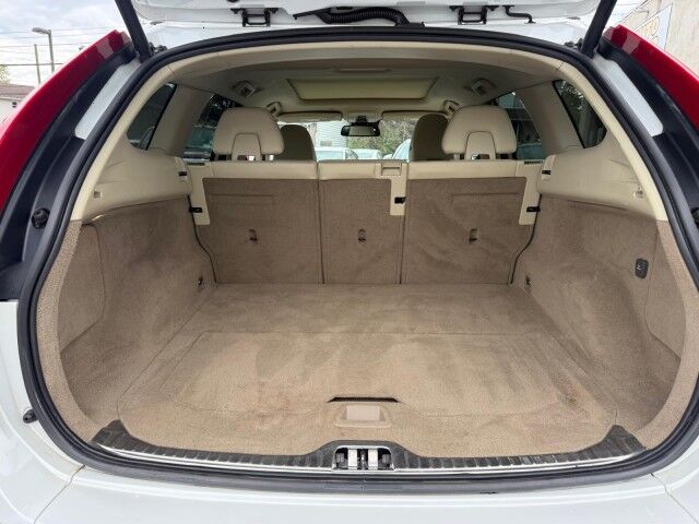 2015 Volvo XC60 T6 Platinum Whitehall PA