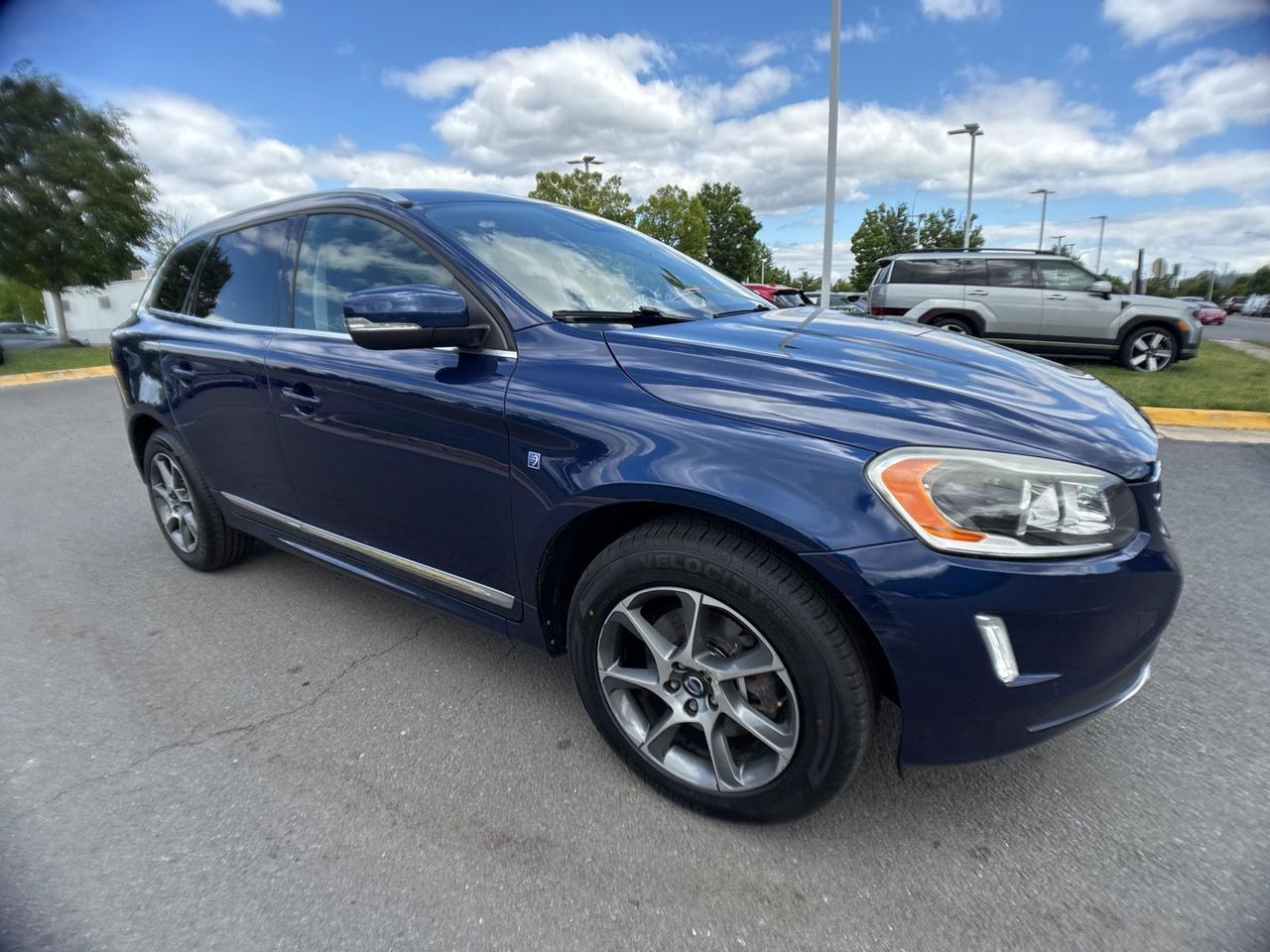 2015 Volvo XC60 T6 Platinum