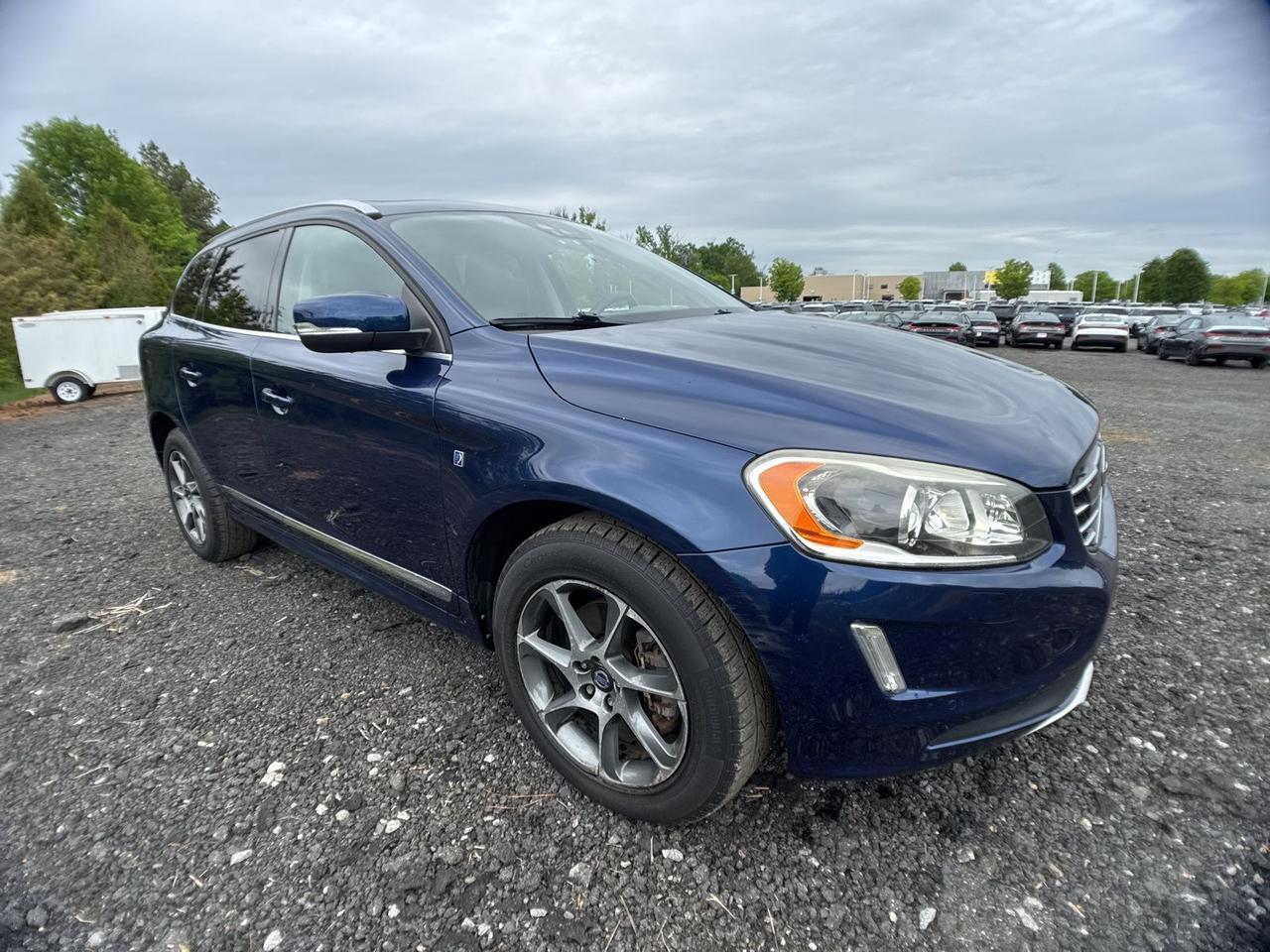 2015 Volvo XC60 T6 Platinum