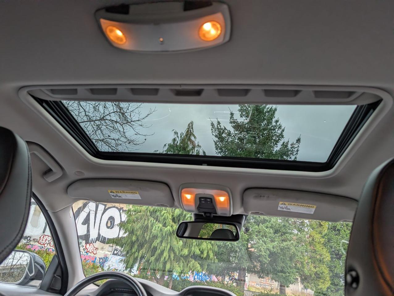 2015 Volvo XC70 T6 AWD Premier | 300hp, High Performance Audio, Moon Roof, Leather Heated Seats Portland OR