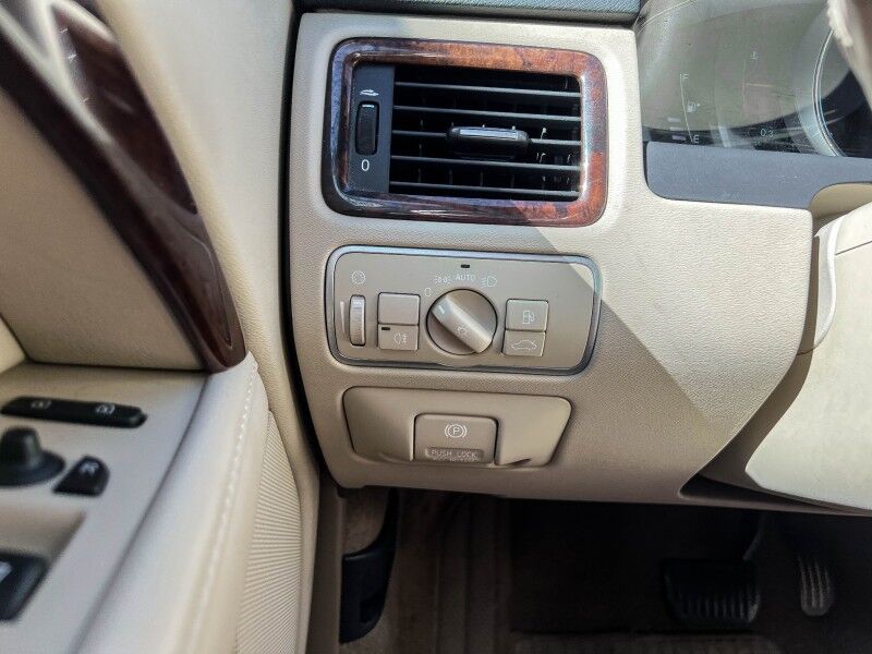 2015 Volvo XC70 T6 Premier Plus Wilmington NC