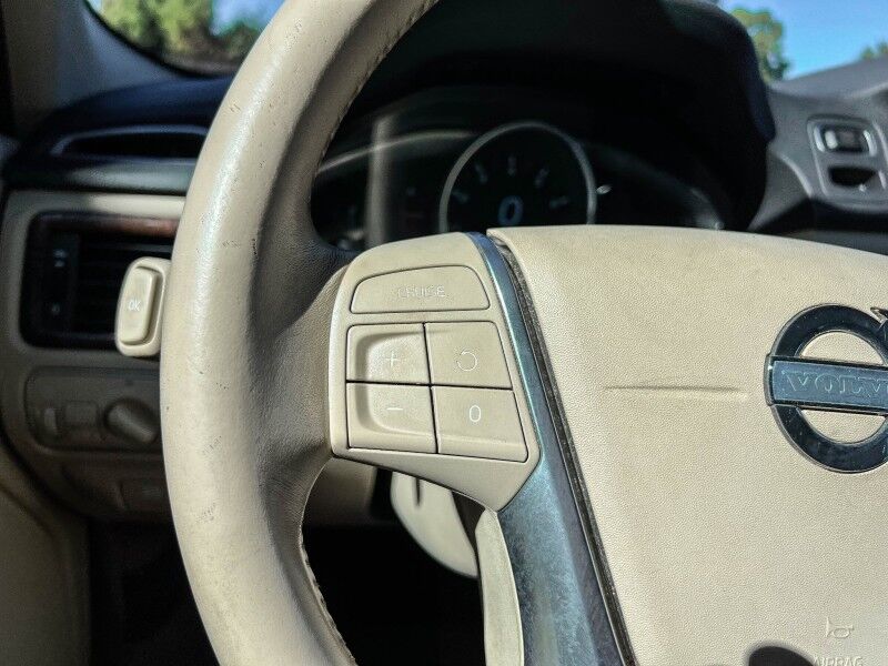 2015 Volvo XC70 T6 Premier Plus Wilmington NC