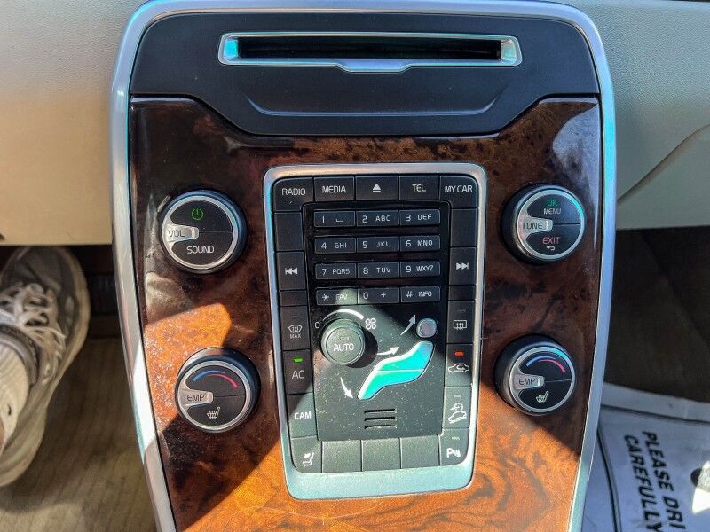 2015 Volvo XC70 T6 Premier Plus Wilmington NC