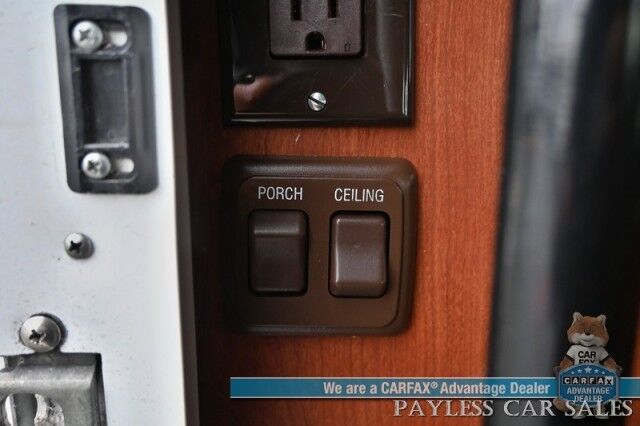 2015 Winnebago Minnie Winnie M-22R Anchorage AK