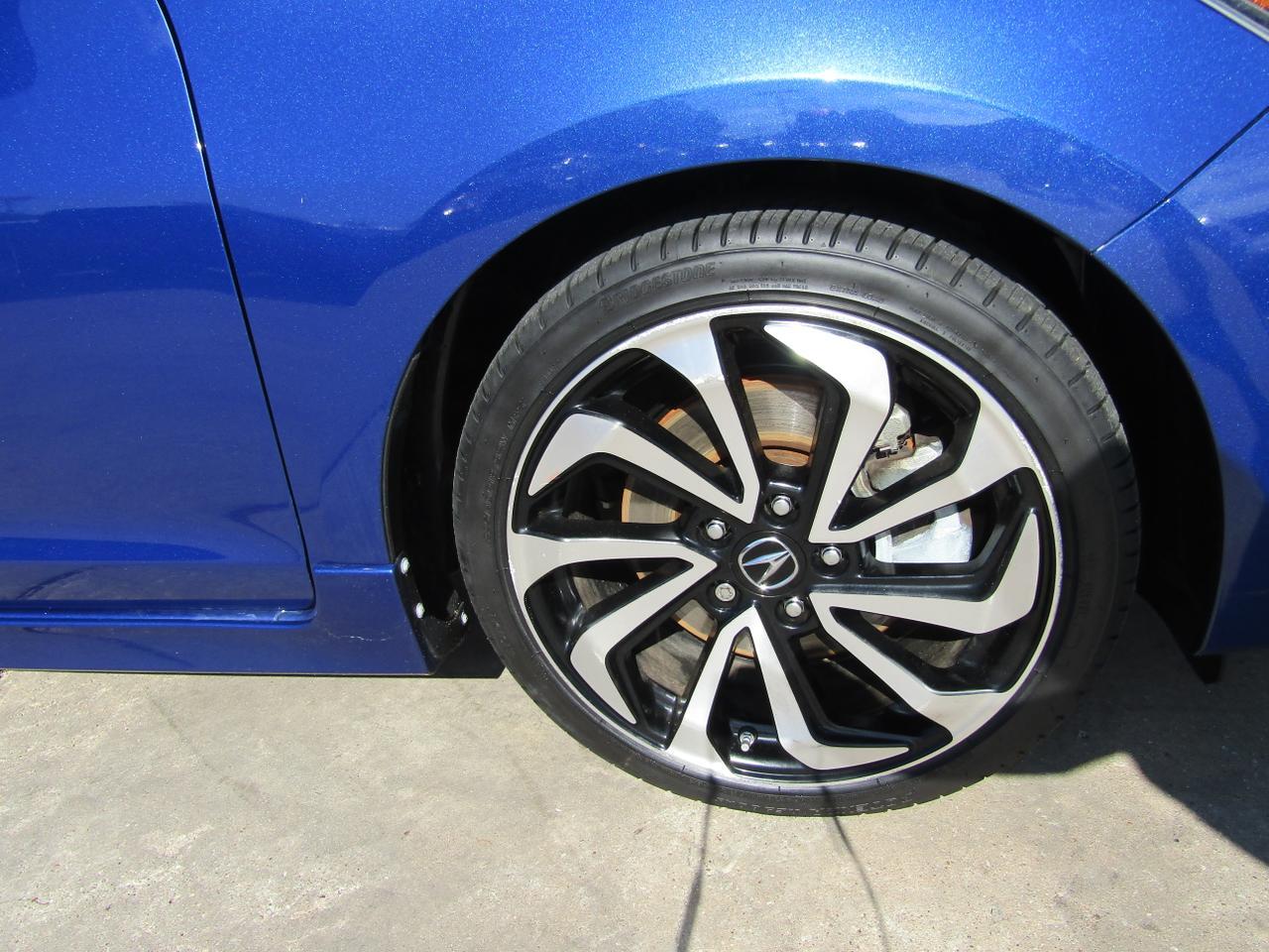 2016 Acura ILX Premium A-Spec photo 4