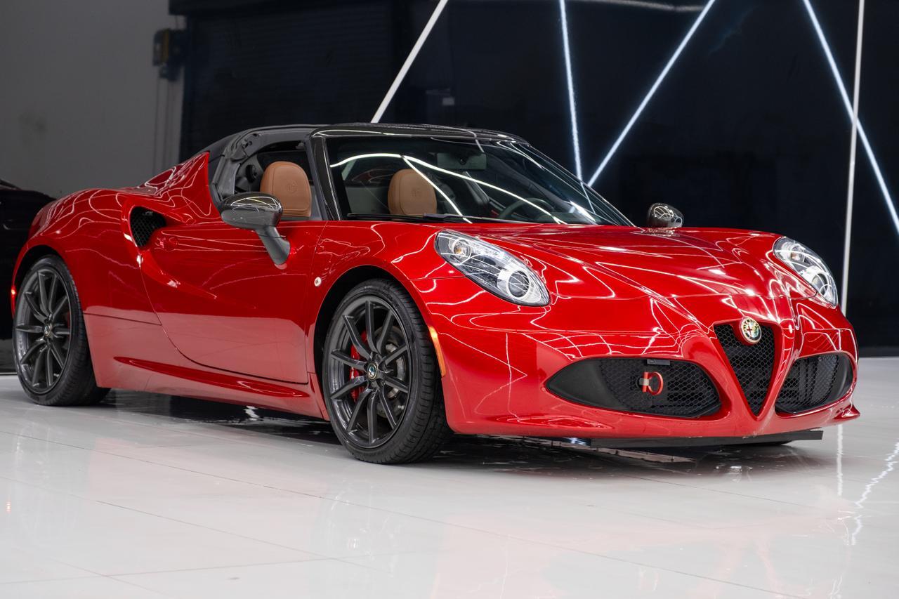 2016 Alfa Romeo 4C Base