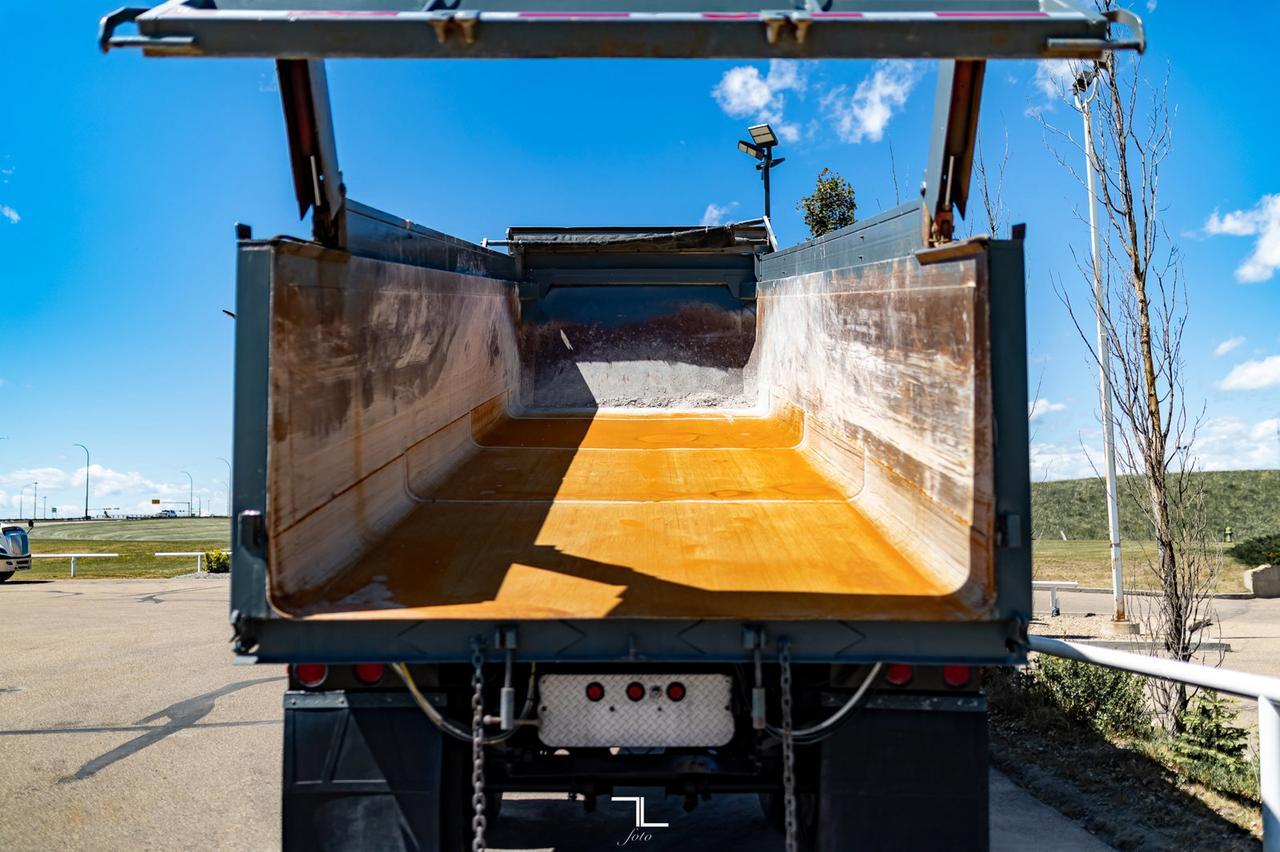 2016 Arne's T/A Dump Trailer Red Deer AB