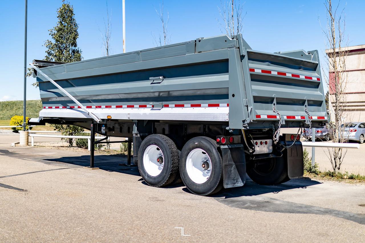 2016 Arne's T/A Dump Trailer Red Deer AB