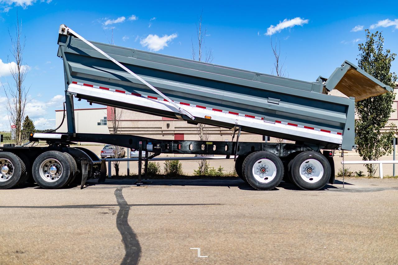 2016 Arne's T/A Dump Trailer Red Deer AB