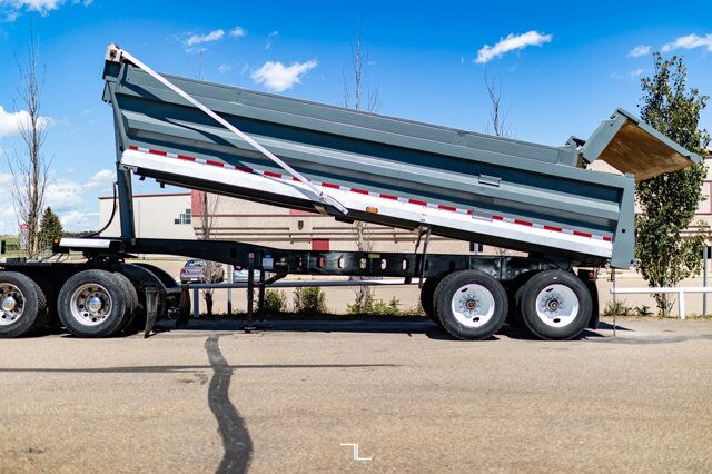 2016 Arne's T/A Dump Trailer Red Deer AB