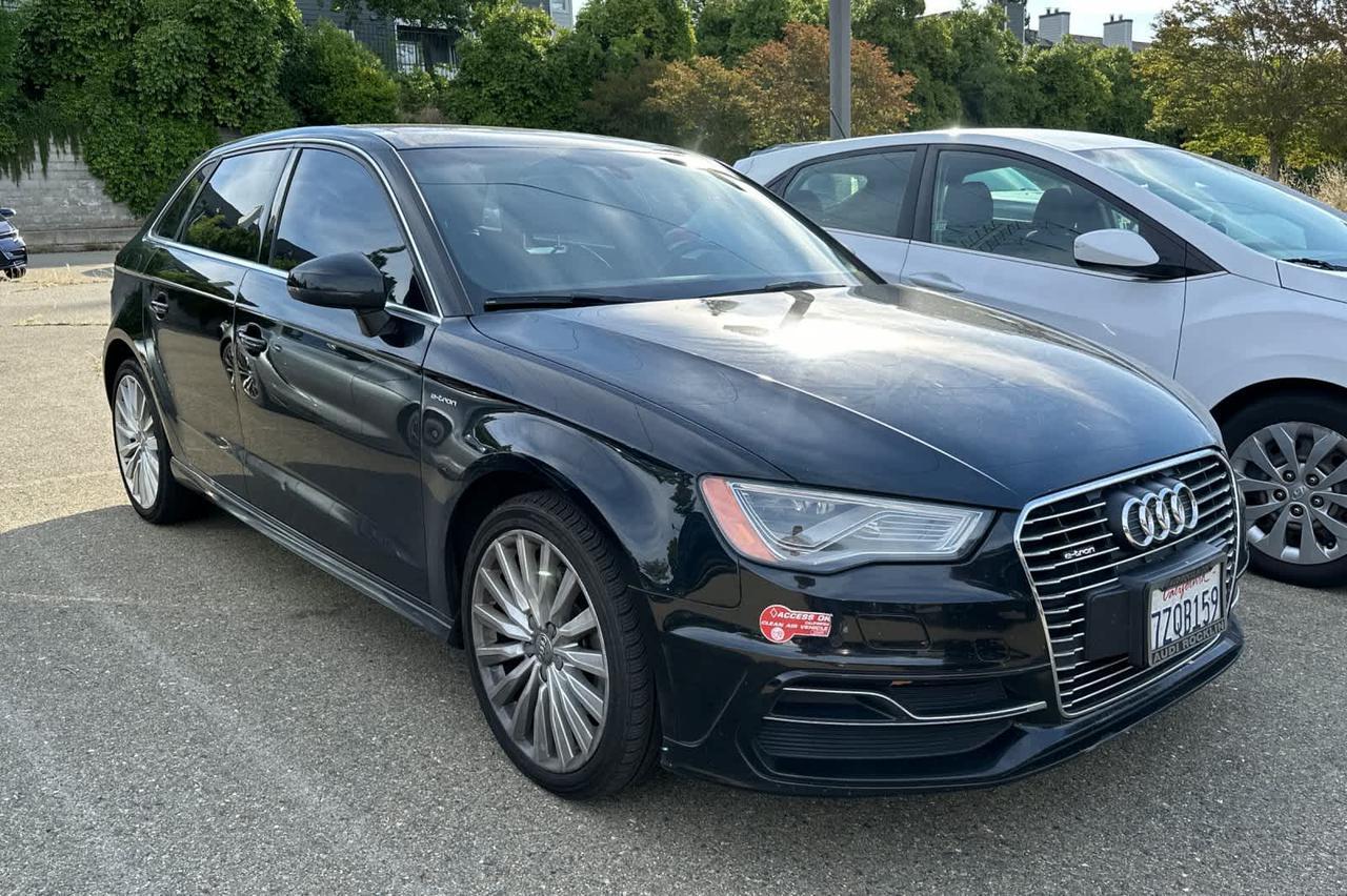 2016 Audi A3 e-tron Premium Plus
